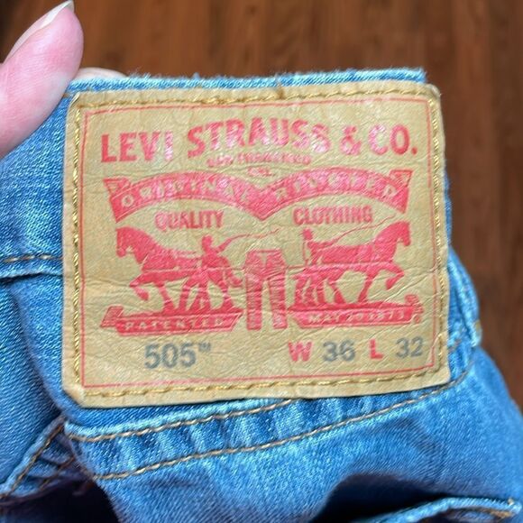 Levi’s Men’s 505 Jeans, Regular Cut, Straight Leg blue, 36 X 32 - Picture 4 of 7